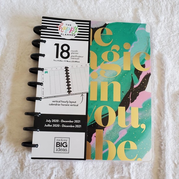 The Happy Planner Classic Glittery Paint 18 months Planner - Picture 1 of 5